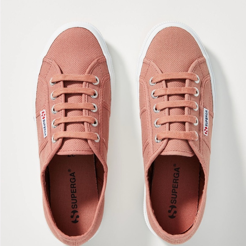 Superga classic sneaker. Size 8. - Picture 2 of 6